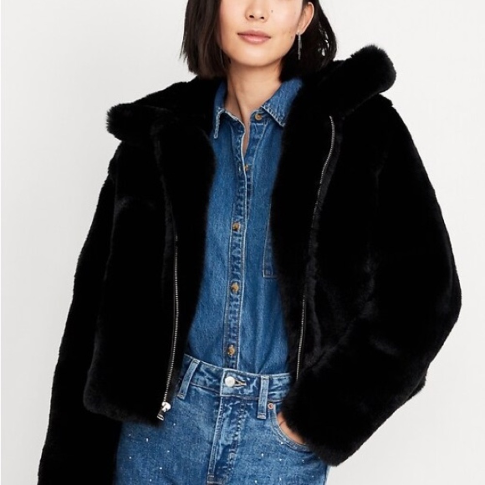 Old Navy Women's Black Teddy Jacket